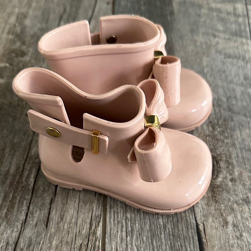 Mini Melissa Light Pink Kids Boots with Bow